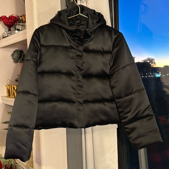 Lauren Ralph Lauren Black cropped hood Size Soft Satin Puffer Jacket size M - Picture 6 of 14